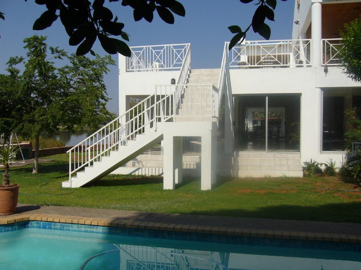 Affinity Guesthouse Upington Exterior photo